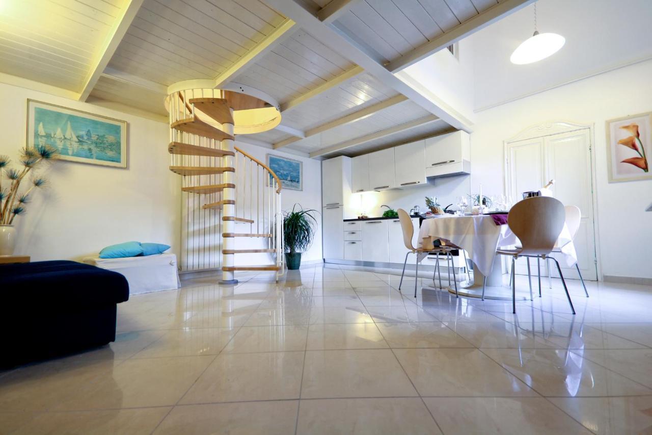 Villa Chiara Marina Trilocale Imperia Exteriör bild